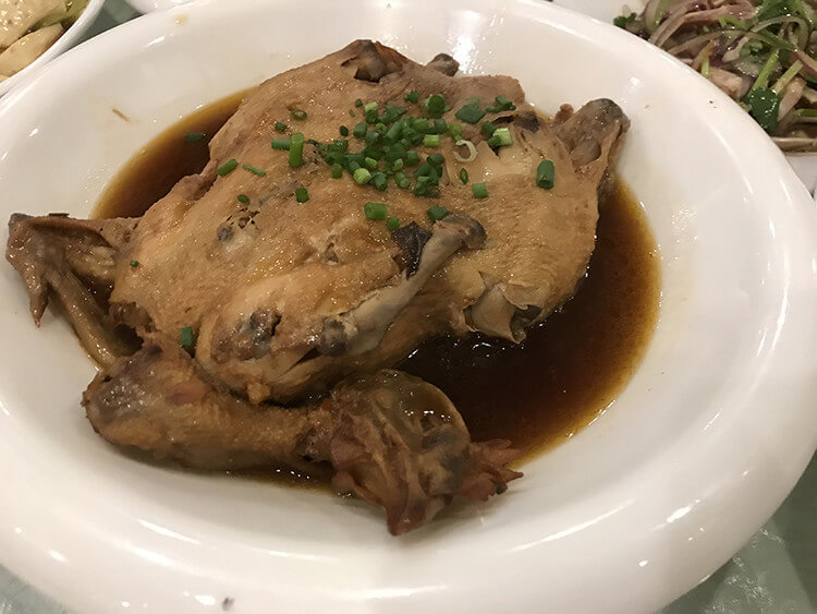 家宴首选这家饭店:专享包间,丰盛晚宴,人均只要50元 家宴首选这家饭店:专享包间,丰盛晚宴,人均只要50元