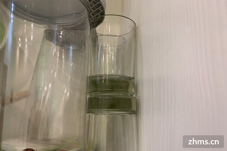 玻璃杯子喝热水有害吗？怎么保养玻璃杯？