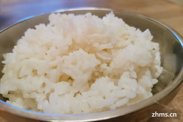大米做粽子还是糯米做粽子呢？怎样做好吃呢？