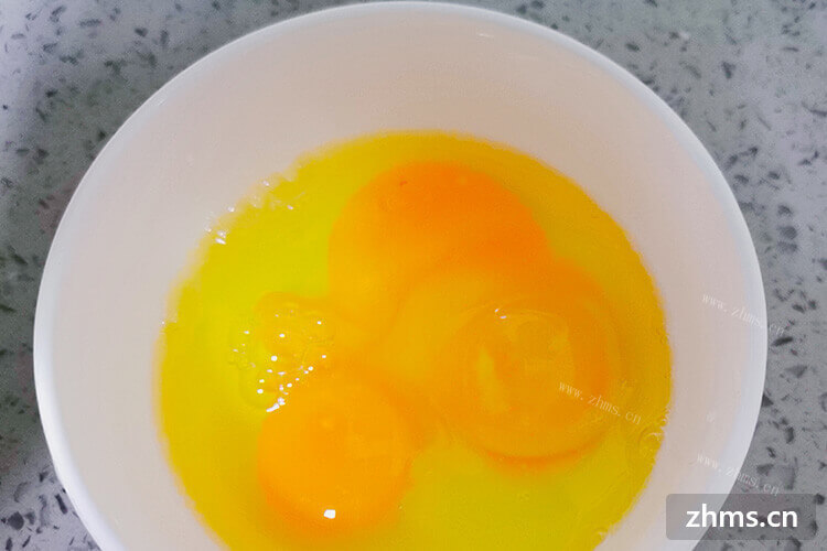 想要打发蛋清，请问蛋清中有蛋黄能打发吗？
