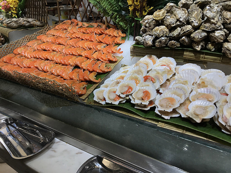 176元就能吃超丰盛的海鲜自助餐，生活海鲜随便吃，大闸蟹口味更有三四种