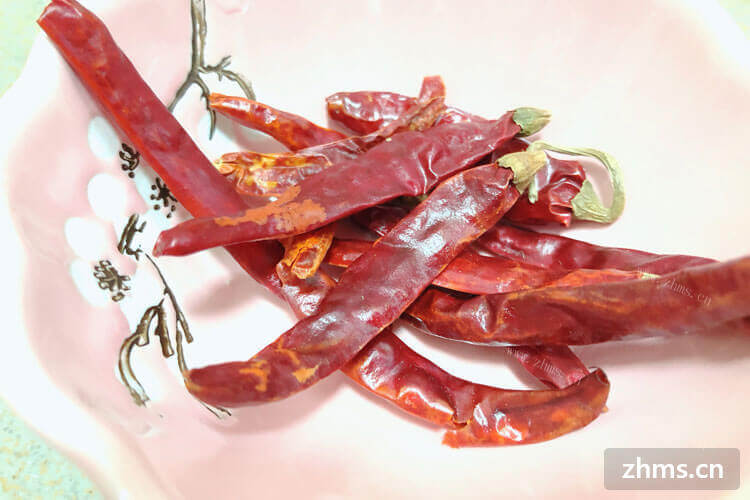 想吃酸辣椒了，酸辣椒的腌制方法是什么？