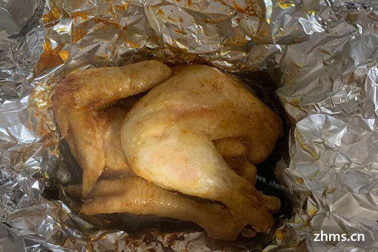 鸡肉可炖可炒可烧可凉拌，那么煮熟鸡肉怎么做好吃呢？