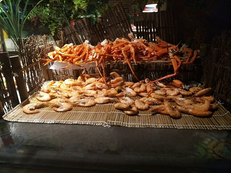 百元自助餐厅,菜品不在多在精:这家店海鲜品种不算多,但每一种都很鲜 百元自助餐厅,菜品不在多在精:这家店海鲜品种不算多,但每一种都很鲜
