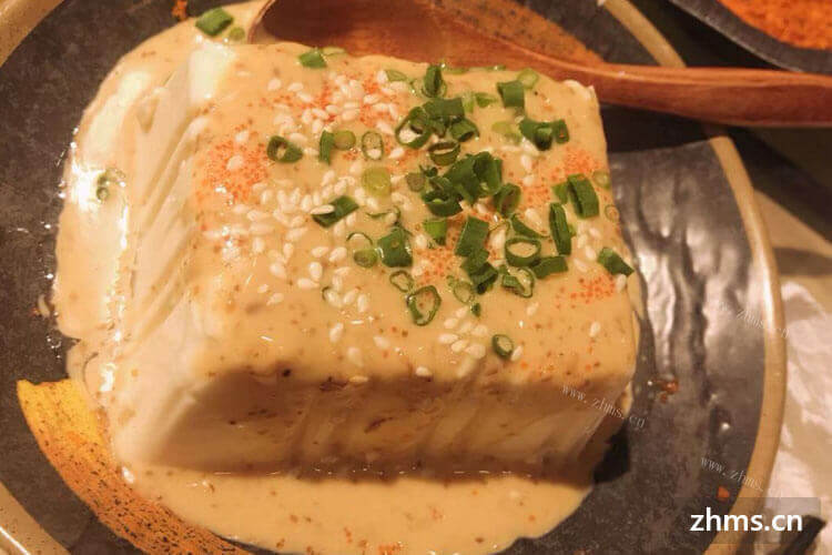 我在家里经常吃白豆腐，请问吃白豆腐可以减肥吗？