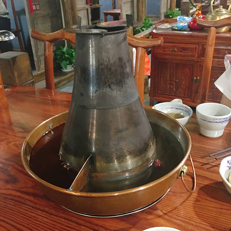 人均70不到的老火锅，传统式铜锅非常有怀旧感