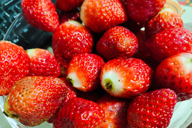 有丹东草莓和奶油草莓，丹东草莓和奶油草莓的区别是什么？