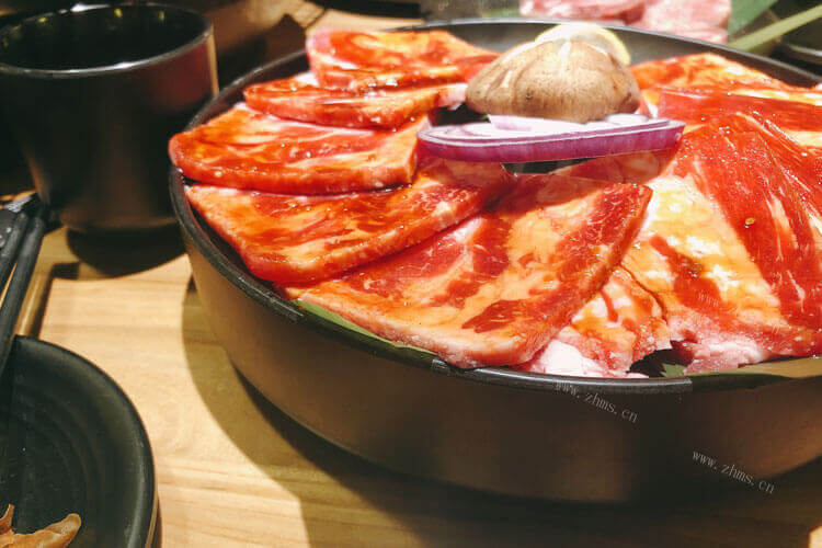 大槐树烤肉是非常好吃的，大家知道北京大槐树烤肉店在哪里吗？