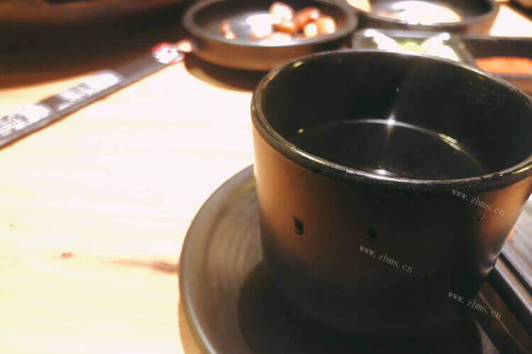 白桃乌龙茶挺好喝的，请问白桃乌龙茶的口感描述应该怎么写？