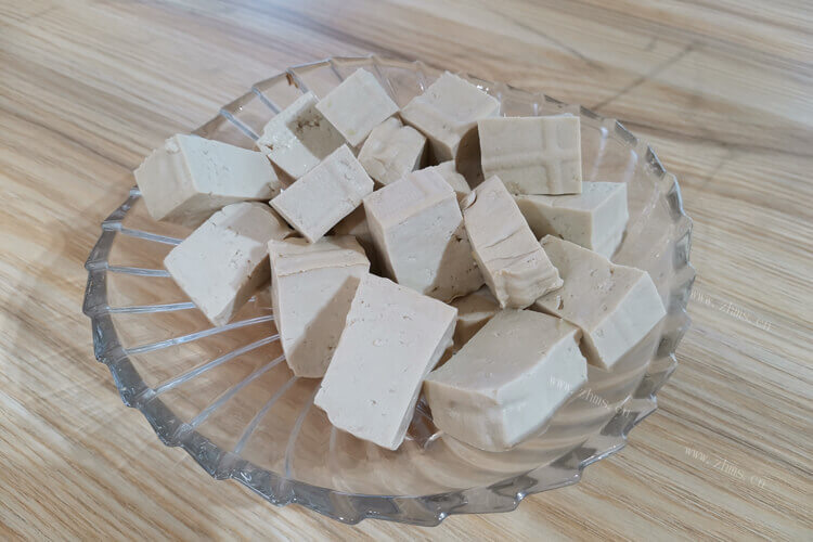 麻婆豆腐用水豆腐还是老豆腐？怎么做的麻婆豆腐好吃呢