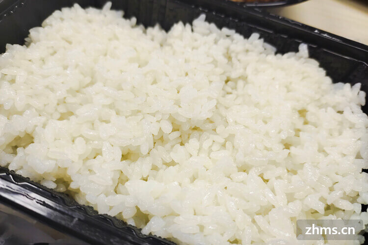 蒸米饭要放多少水？蒸米饭有哪些小妙招？