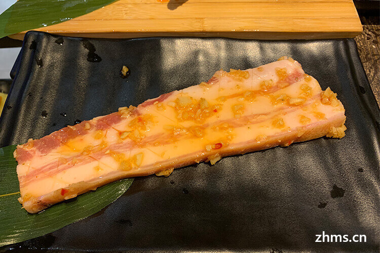 梅花肉和五花肉哪个贵 梅花肉和五花肉哪个贵