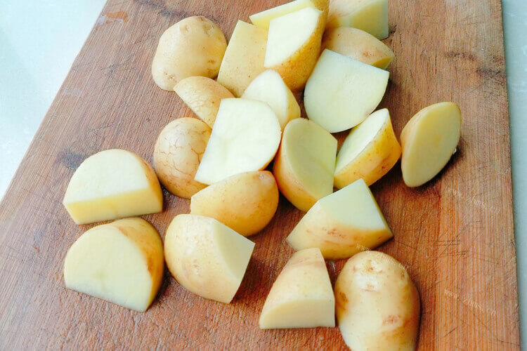 刚刚切好了土豆丝但是现在不想吃，土豆丝切好了不吃怎么保存？
