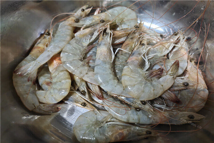 马上到了小龙虾的季节了，小龙虾大概多少钱一斤？