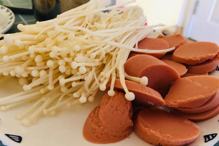 金针菇怎么做好吃凉拌黄瓜？金针菇的吃法有哪些？