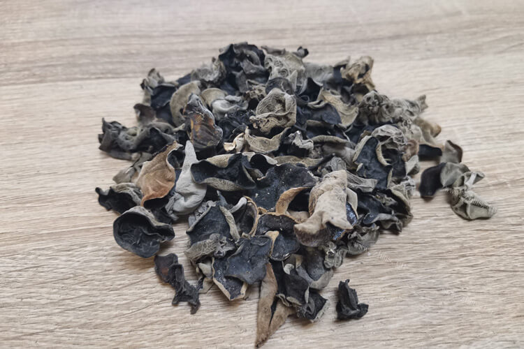 今天买了木耳，请问木耳焯水几分钟能熟？