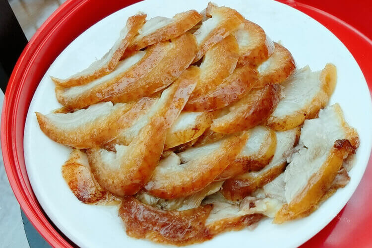 听说朋友喜欢吃北京烤鸭，北京烤鸭哪里最好吃？