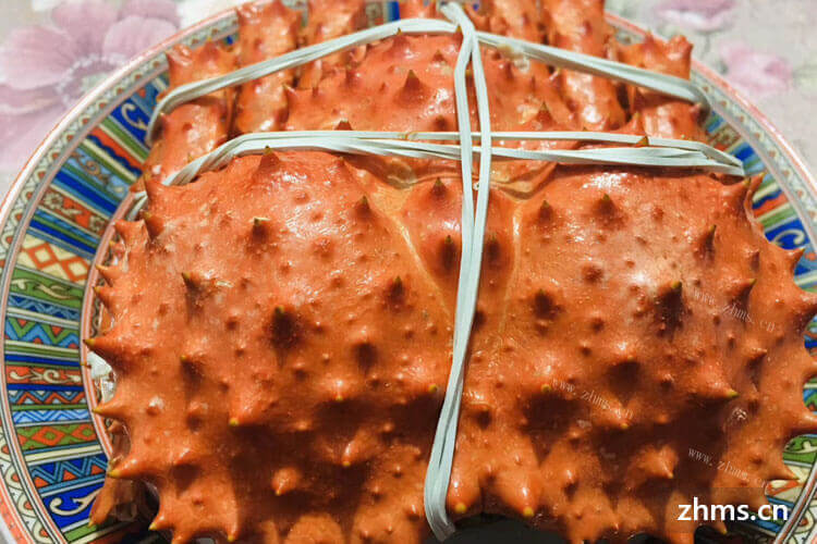 鲜螃蟹煮熟后需用冰箱冷冻保存，熟螃蟹冷冻后蒸多久才可以再次食