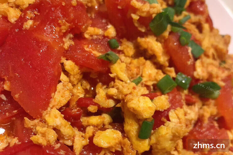 番茄炒蛋的家常做法是什么？番茄炒蛋需要加味精调味吗？
