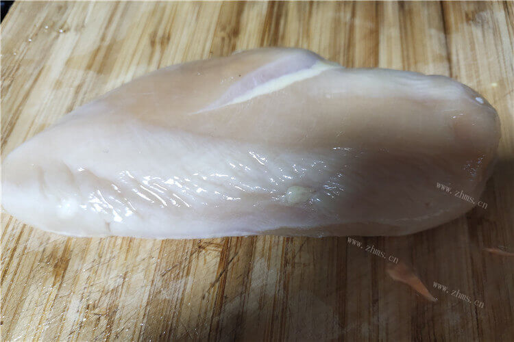 东北名菜小鸡炖蘑菇，怎么做鸡肉炖蘑菇好吃？