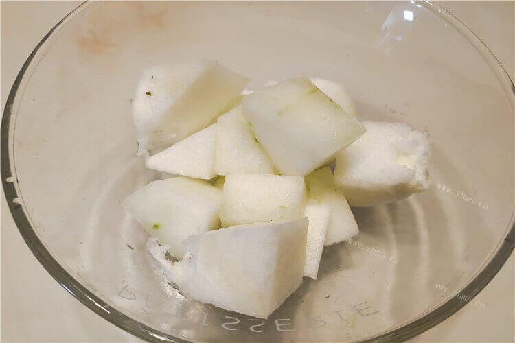 特别爱喝排骨汤，想了解冬瓜薏米炖排骨汤怎么做