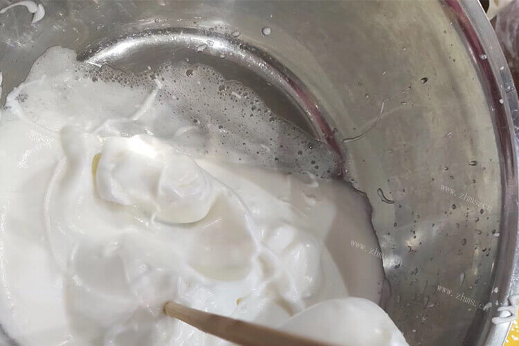 想自己做蛋糕，奶油粉没有电动打蛋器怎么打发