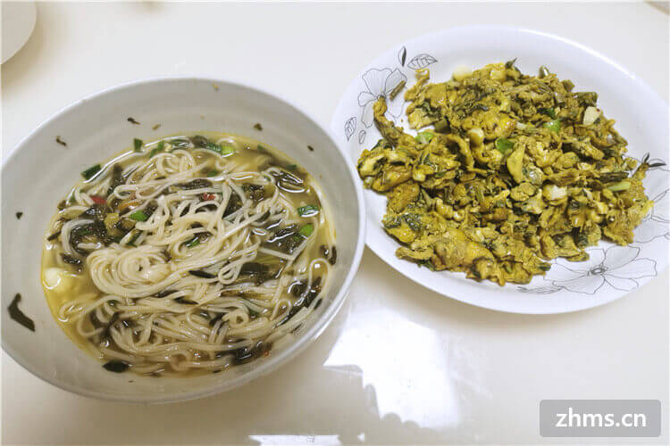 鸡蛋里有黑色物能吃吗 鸡蛋里有黑色物能吃吗