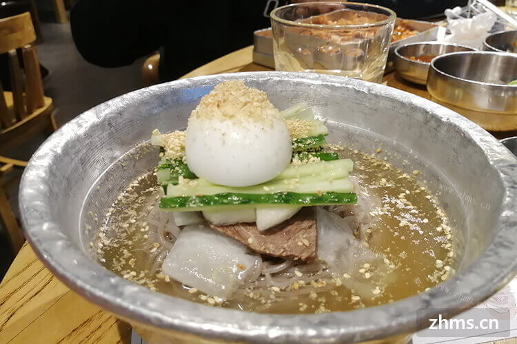鸭血粉丝汤是上海的的小吃吗