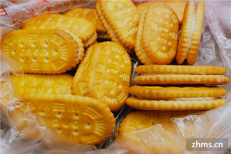 饼干的热量是多少?饼干和面包哪个好? 饼干的热量是多少?饼干和面包哪个好?