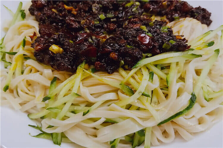 想吃炸酱面，请问石家庄老北京炸酱面哪里最正宗？