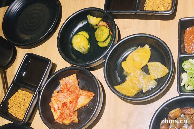 想请教韩国辣白菜的制作方法是什么？