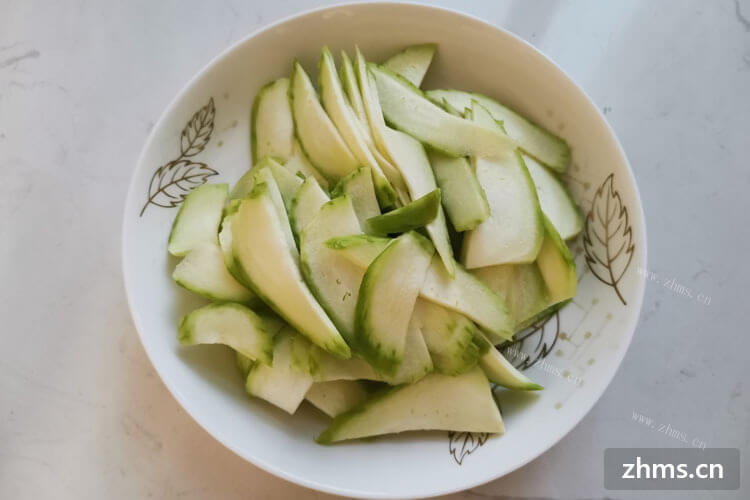丝瓜蒸多久能熟呢？丝瓜蒸的时候要怎么切呢？