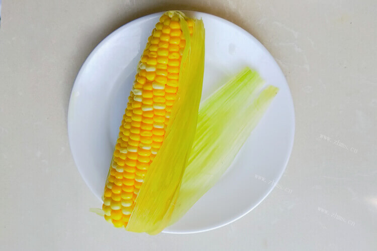 摘了一点玉米黄豆，玉米黄豆红萝卜排骨汤怎么做香味比较好？