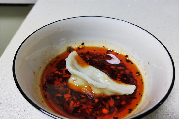今天下午做点不一样的饺子馅，小油菜肉饺子怎么做好吃？