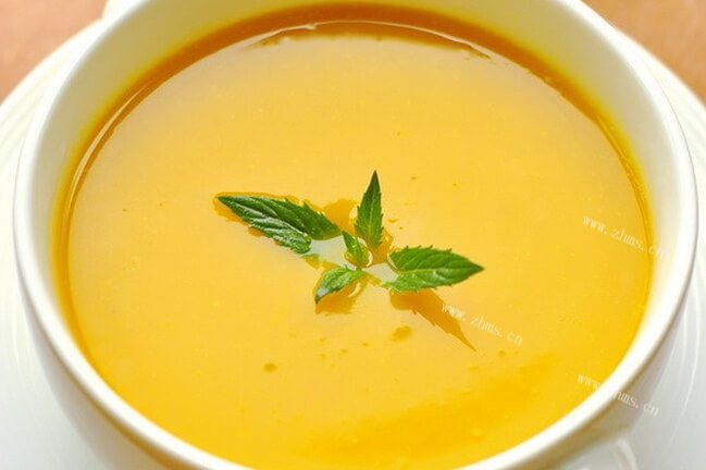 冷热均可的南瓜汤的做法，香甜浓郁难易抵挡