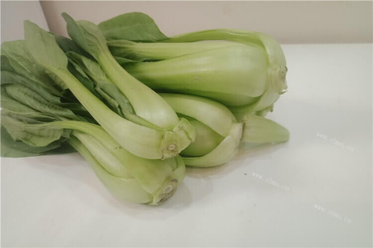 小白菜炖血肠怎么做好吃，有没有什么好的方法呀？