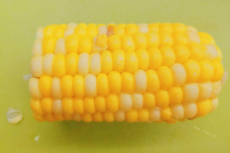 摘了一点玉米黄豆，玉米黄豆红萝卜排骨汤怎么做香味比较好？