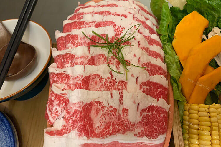 刚买回来了一些牛肉，牛肉怎么做成肥牛卷？