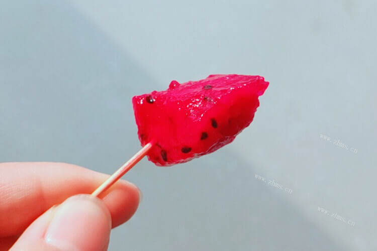 我想种火龙果，火龙果种植成本高不高？