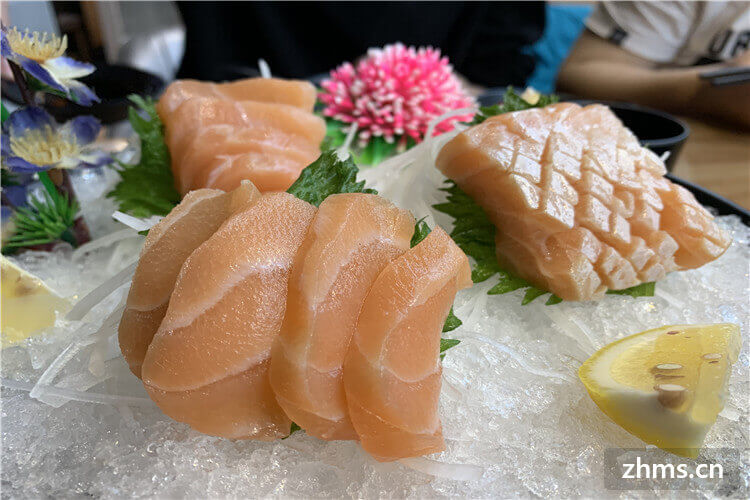 三文鱼是生吃的吗？三文鱼能怎么吃？