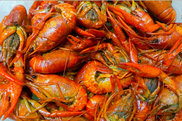 买回家打算做烧烤基围虾，有哪些怎样烤虾的方法？