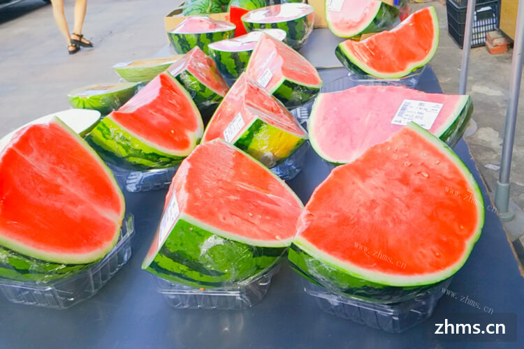大热天的吃西瓜简直就是人间美味，一般人吃西瓜都会将西瓜去皮，西瓜去皮后怎么保存？