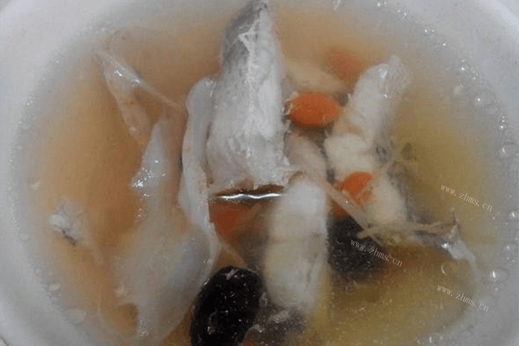 带你把美味鱼汤解锁：天麻鲈鱼汤，做法已出请参考