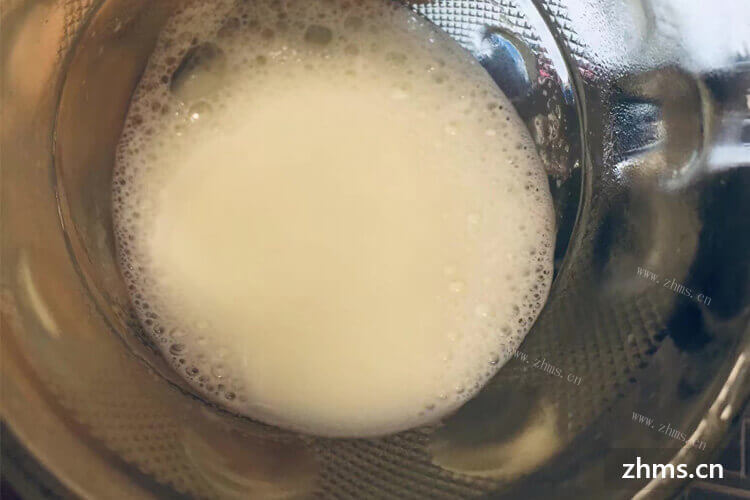 全脂牛奶、脱脂牛奶等等，与其他牛奶相比喝纯牛奶会胖吗