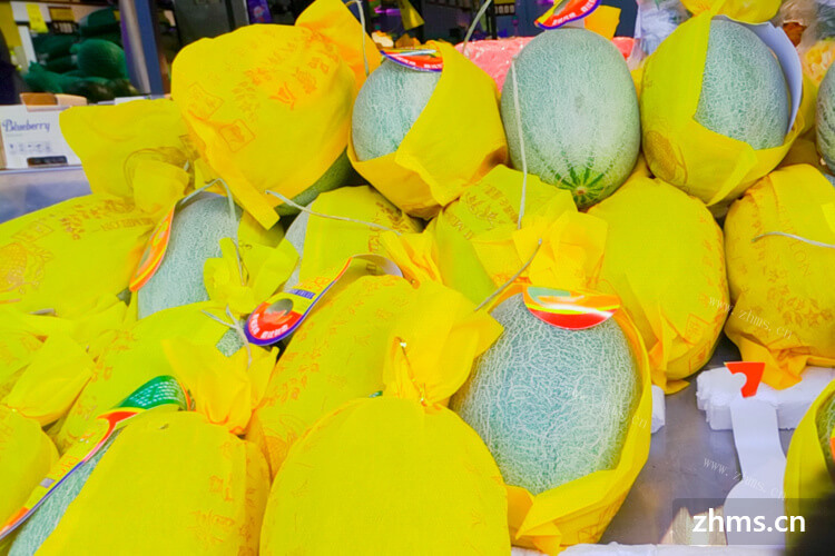 好想吃哈密瓜，请问新疆师县哈密瓜产地的哈密瓜好吃吗？