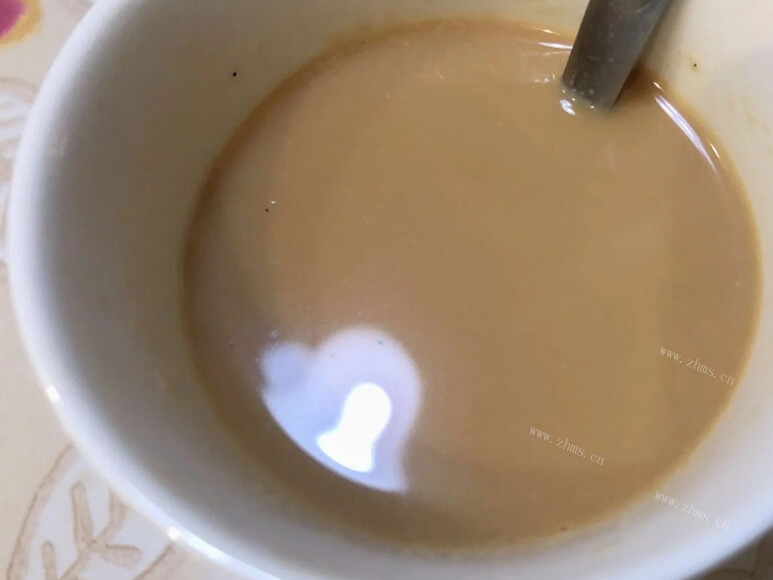 如何自制焦糖奶茶，足不出户喝奶茶