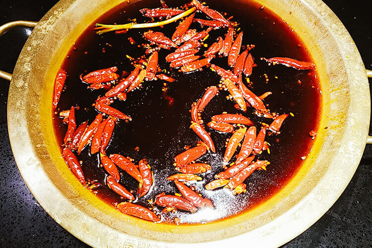 吃火锅时被送了一份信阳糍粑，信阳糍粑可以涮火锅吗？