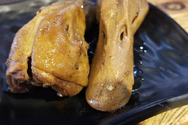 成都鸭头哪家最好吃？鸭头是怎么烹饪的？