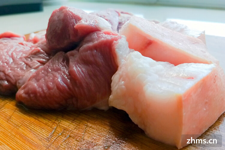 猪肉要顺着切还是逆着切?鸡肉、牛肉应该怎样切? 猪肉要顺着切还是逆着切?鸡肉、牛肉应该怎样切?