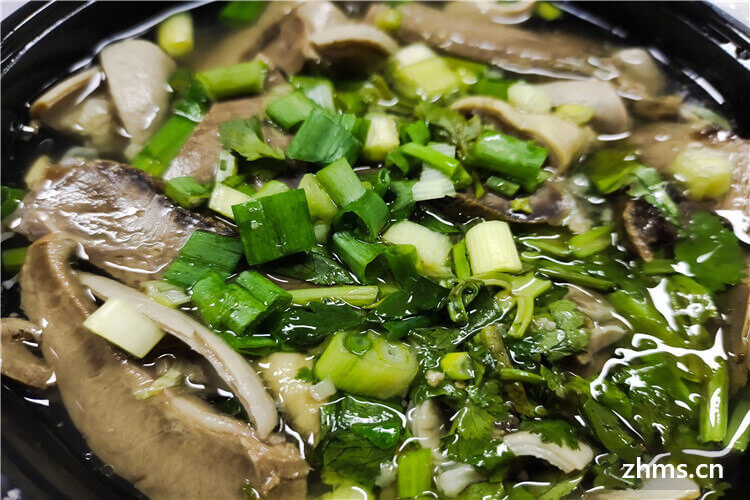 跷脚牛肉饭加盟费多少钱